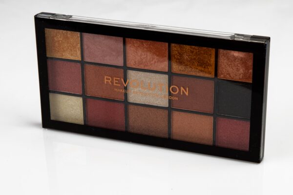 پالت سایه چشم رولوشن مدل افکشن 15 رنگ Revolution London Eye Shadow Palette Affection 15 color