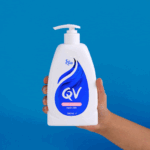 لوسیون بدن ترمیم کننده پوست کیو وی QV Skin Lotion Repairs Skin 500ml