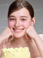 رژگونه استیکی کرمی شیگلم مدل باتری بلیس رنگ گواوا جوس (SHEGLAM Brush Stick Buttery Bliss Cream Blush (Guava Juice